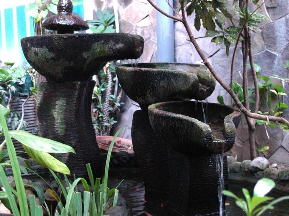 Hotel Keluarga Djagalan Raya Surabaya Esterno foto